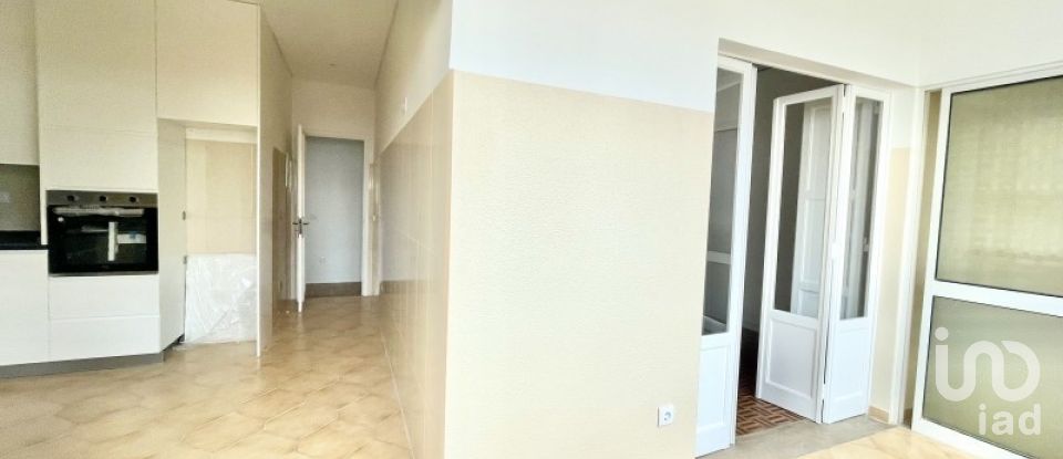 Apartment T4 in Faro (Sé e São Pedro) of 111 m²