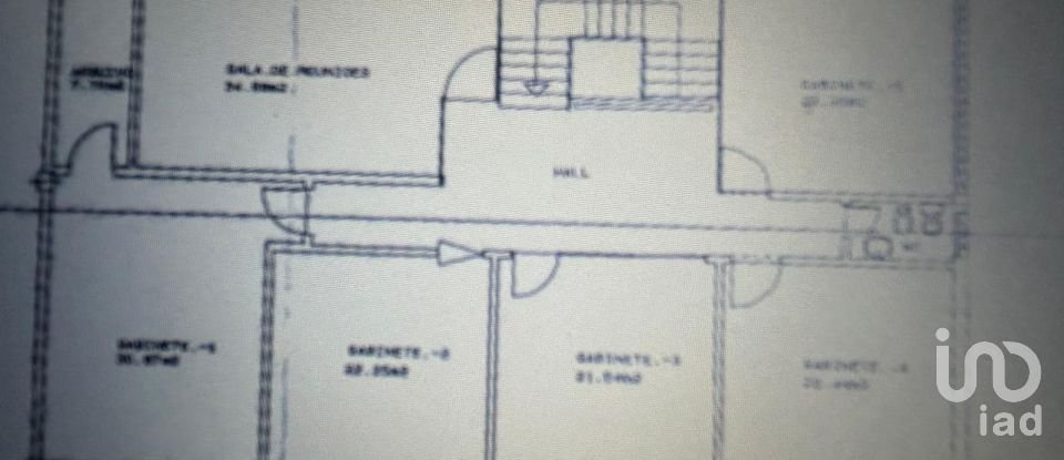 Boutique/Local commercial à Constantim e Vale de Nogueiras de 2 700 m²