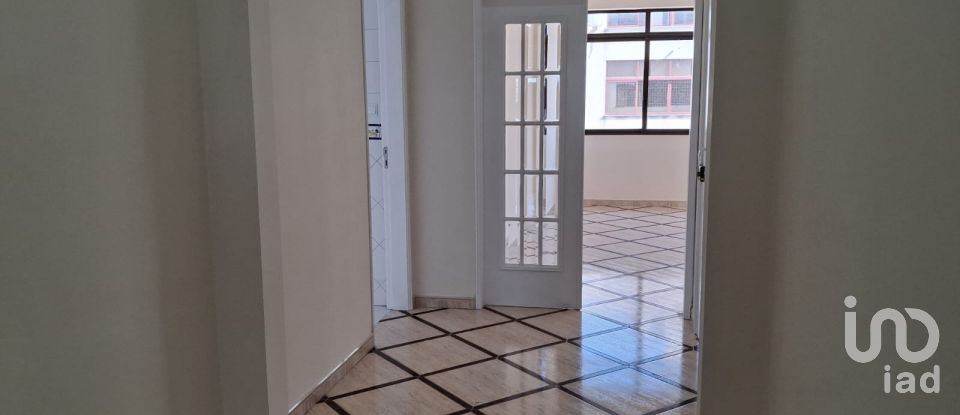 Apartment T2 in Seixal, Arrentela e Aldeia de Paio Pires of 86 m²
