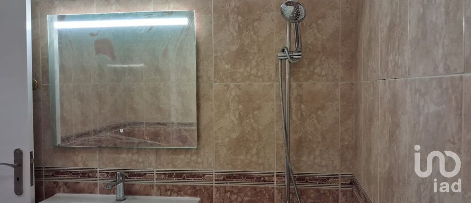 Apartment T2 in Seixal, Arrentela e Aldeia de Paio Pires of 86 m²