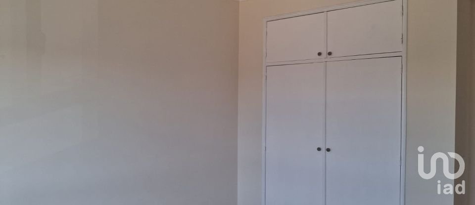 Apartment T2 in Seixal, Arrentela e Aldeia de Paio Pires of 86 m²