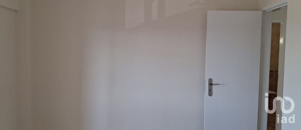 Apartment T2 in Seixal, Arrentela e Aldeia de Paio Pires of 86 m²