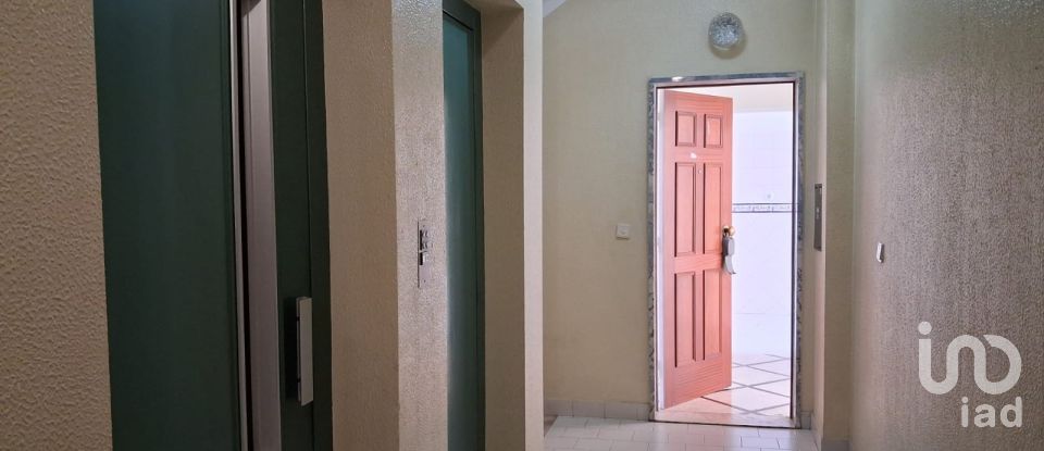 Apartment T2 in Seixal, Arrentela e Aldeia de Paio Pires of 86 m²