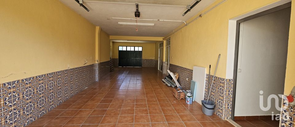 Gîte T3 à Maçãs de Dona Maria de 320 m²