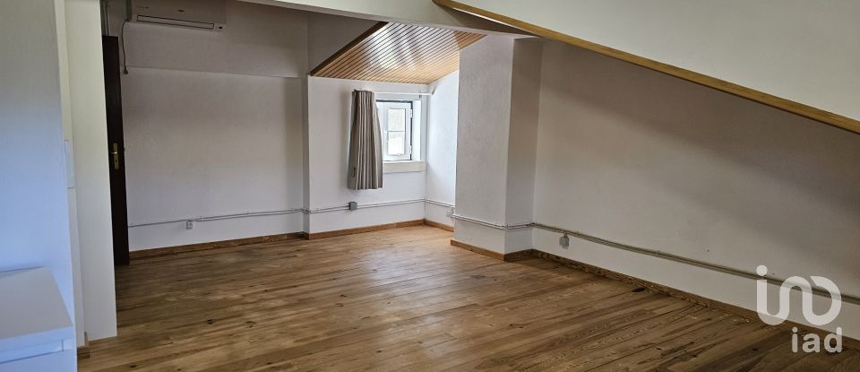 Gîte T3 à Maçãs de Dona Maria de 320 m²