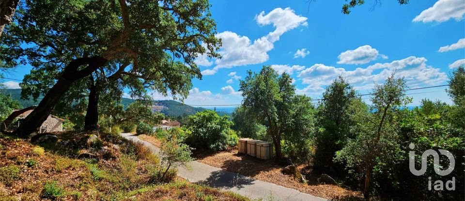 Maison T2 à Monchique de 18 680 m²