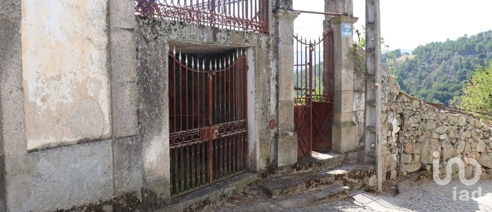 Bâtiment à Longa de 763 m²