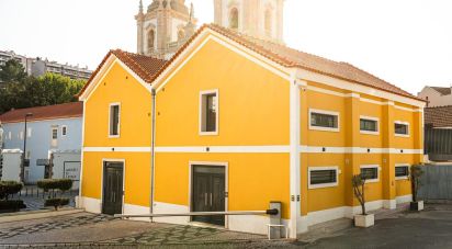 Boutique/Local commercial à Leiria, Pousos, Barreira e Cortes de 850 m²