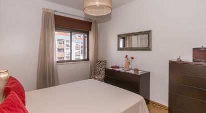 Apartment T3 in Ramada e Caneças of 95 m²