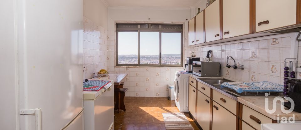 Apartment T3 in Ramada e Caneças of 95 m²