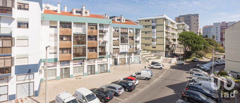 Apartment T3 in Ramada e Caneças of 95 m²