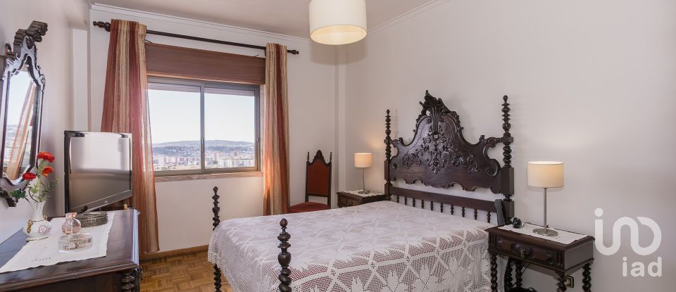 Apartment T3 in Ramada e Caneças of 95 m²