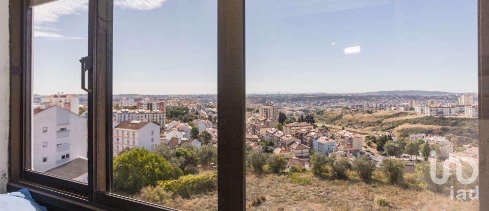 Apartment T3 in Ramada e Caneças of 95 m²