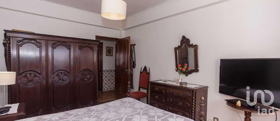 Apartment T3 in Ramada e Caneças of 95 m²