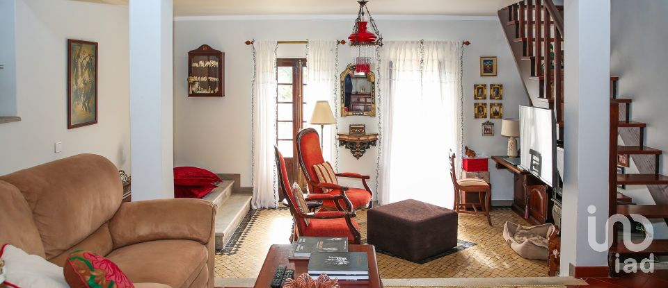 Farm T4 in Reguengo Grande of 285 m²