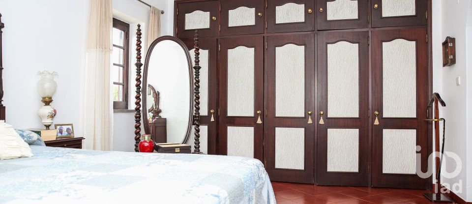 Farm T4 in Reguengo Grande of 285 m²