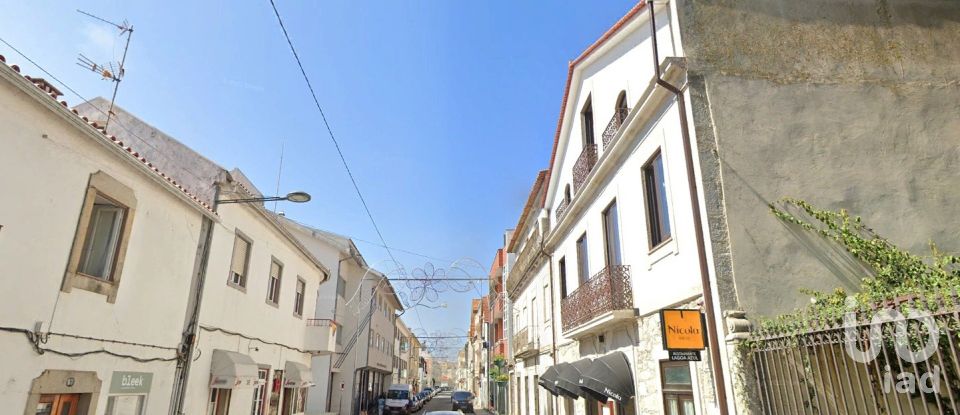 Loja / Estabelecimento Comercial em Vila Praia de Âncora de 240 m²