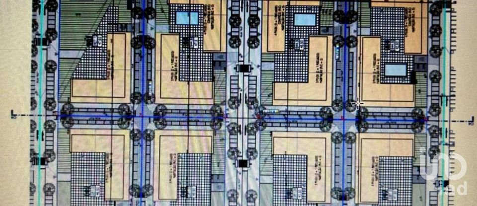 Terreno urbano em Tavira (Santa Maria e Santiago) de 237 120 m²