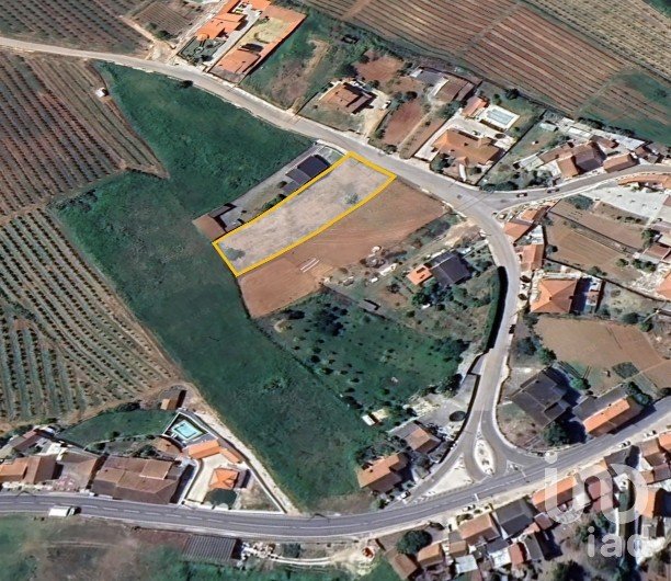 Terrain à Lamas e Cercal de 1 720 m²
