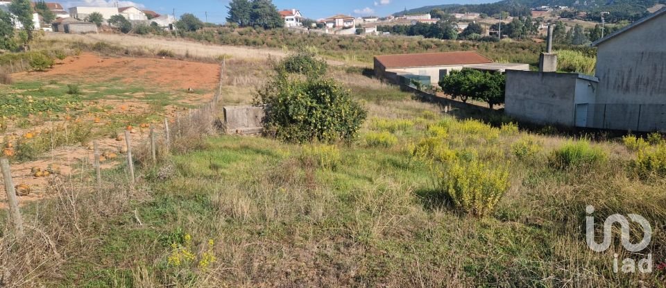 Terrain à Lamas e Cercal de 1 720 m²