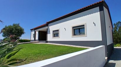 Maison T3 à Carvalhal de 214 m²