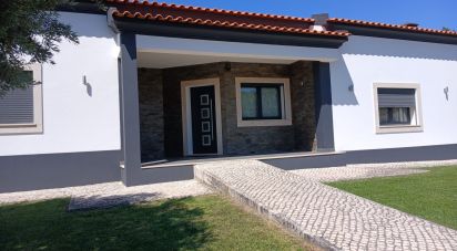 Maison T3 à Carvalhal de 214 m²