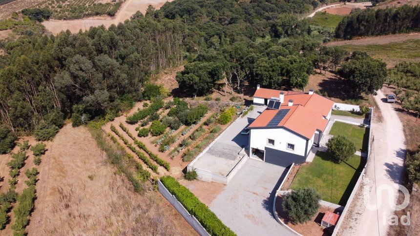 Moradia T3 em Carvalhal de 214 m²