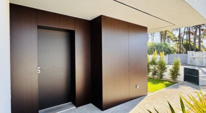 Maison T3 à Charneca De Caparica E Sobreda de 170 m²