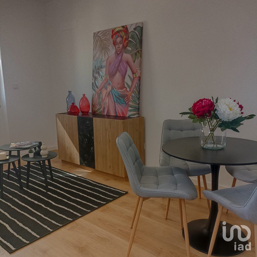 Apartment T3 in Benfica of 89 m²