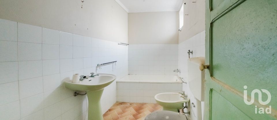 Maison T3 à Serra d'El-Rei de 242 m²