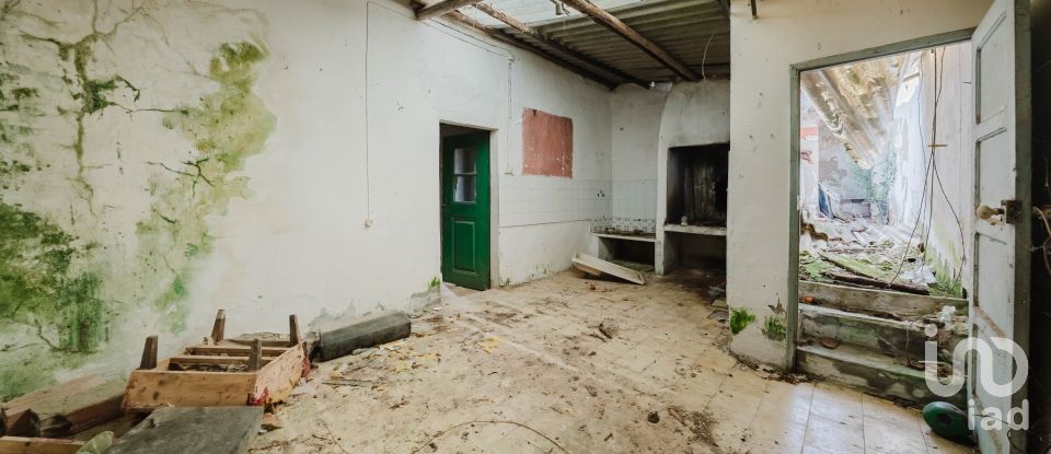 Maison T3 à Serra d'El-Rei de 242 m²