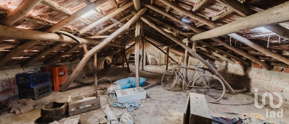 Maison T3 à Serra d'El-Rei de 242 m²