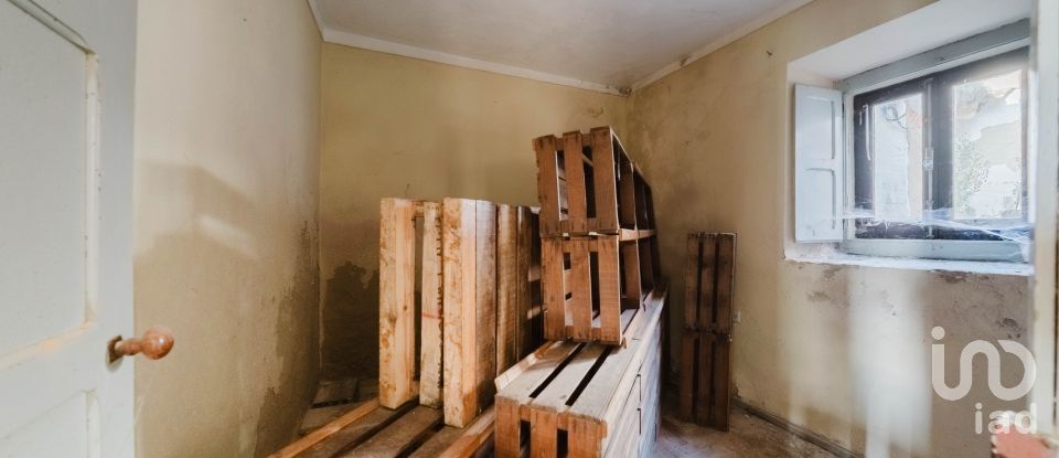 Maison T3 à Serra d'El-Rei de 242 m²