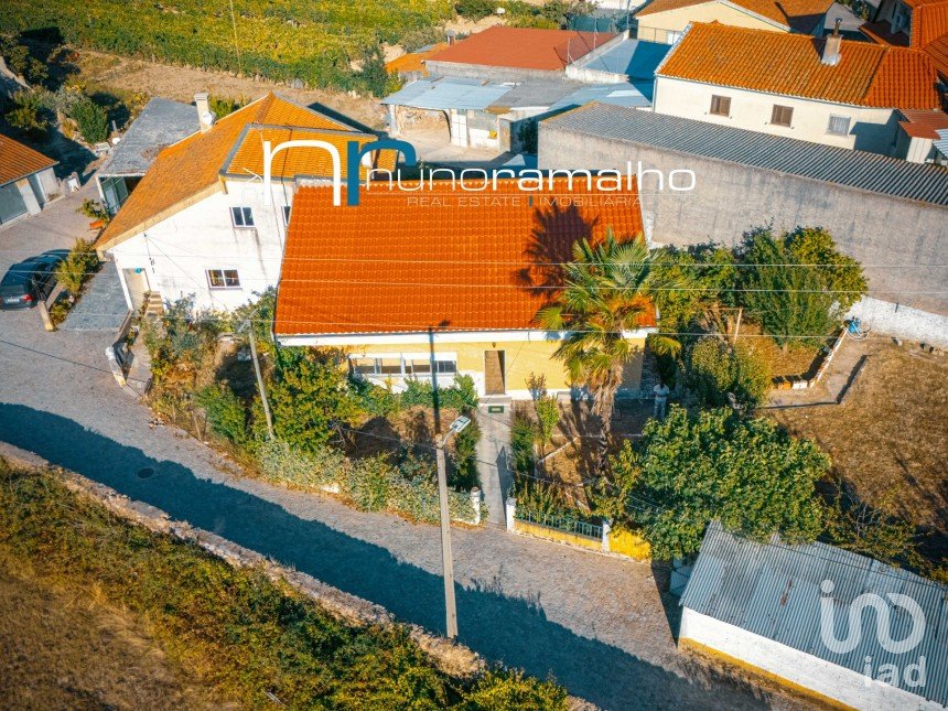 Maison T2 à Vila Franca das Naves e Feital de 140 m²