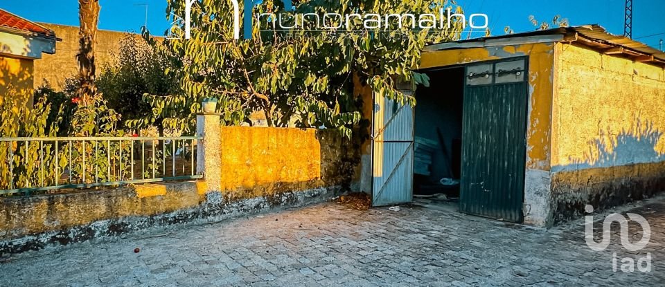 Maison T2 à Vila Franca das Naves e Feital de 140 m²