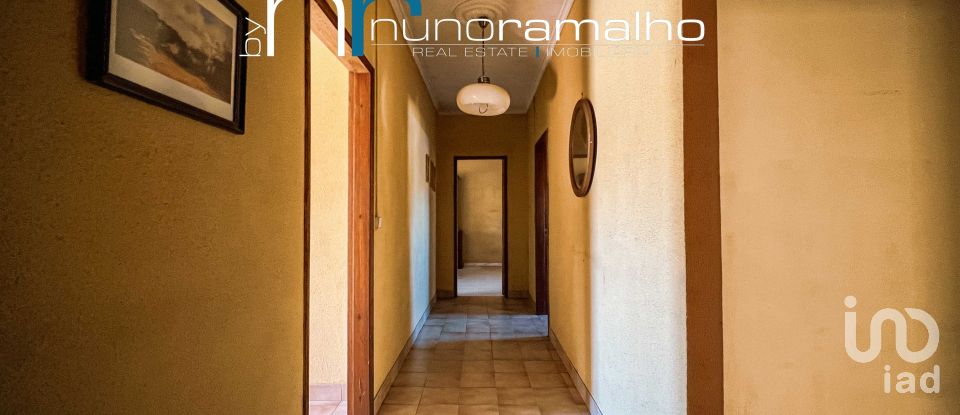 Maison T2 à Vila Franca das Naves e Feital de 140 m²