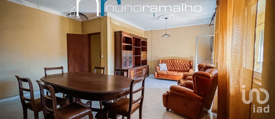 Maison T2 à Vila Franca das Naves e Feital de 140 m²