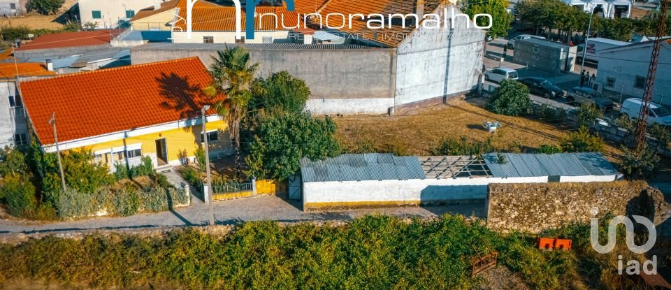 Maison T2 à Vila Franca das Naves e Feital de 140 m²