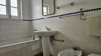 Block of flats in Caldas da Rainha - Nossa Senhora do Pópulo, Coto e São Gregório of 200 m²