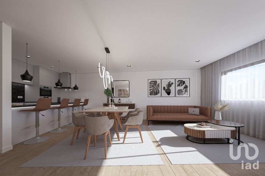 Apartment T2 in Palmeira de Faro e Curvos of 79 m²