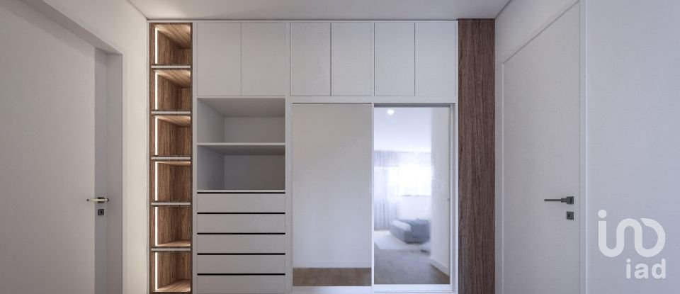 Apartment T2 in Palmeira de Faro e Curvos of 79 m²