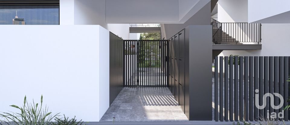 Apartment T1 in Palmeira de Faro e Curvos of 52 m²