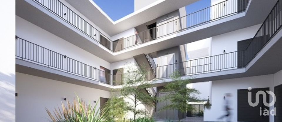 Apartment T1 in Palmeira de Faro e Curvos of 52 m²