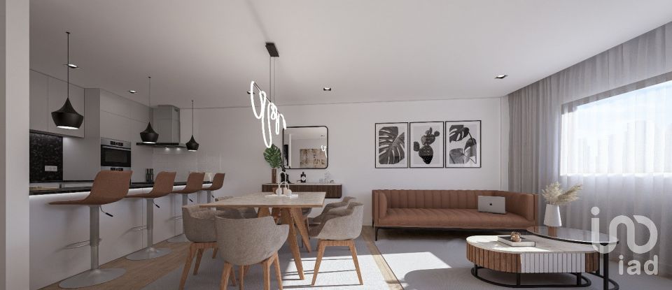 Apartment T3 in Palmeira de Faro e Curvos of 116 m²