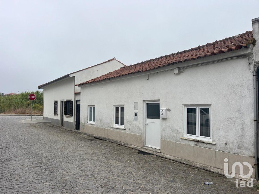 Moradia em banda T2 em Apúlia e Fão de 104 m²