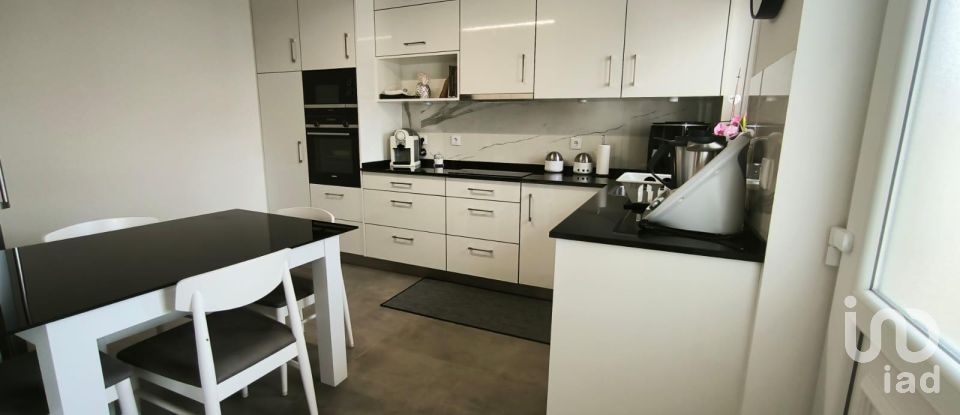 House T3 in Vilar of 124 m²