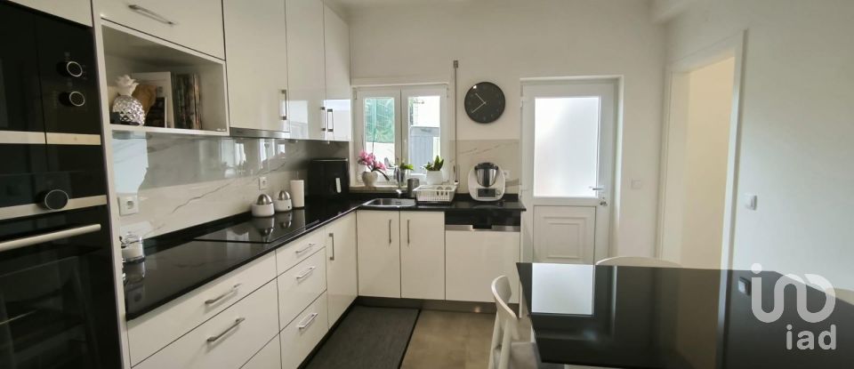 House T3 in Vilar of 124 m²