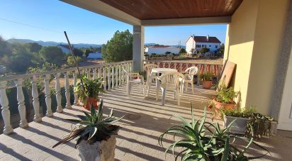 Gîte T3 à Salgueiro do Campo de 125 m²