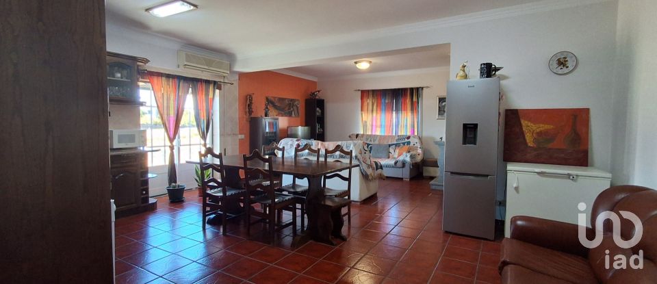 Lodge T3 in Salgueiro do Campo of 125 m²