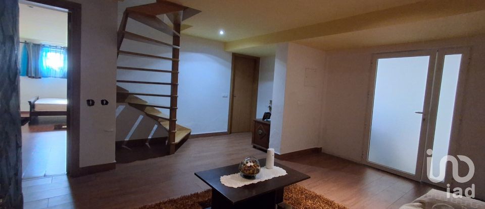 Lodge T3 in Salgueiro do Campo of 125 m²